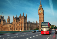 Un bus londonien devant Big Ben